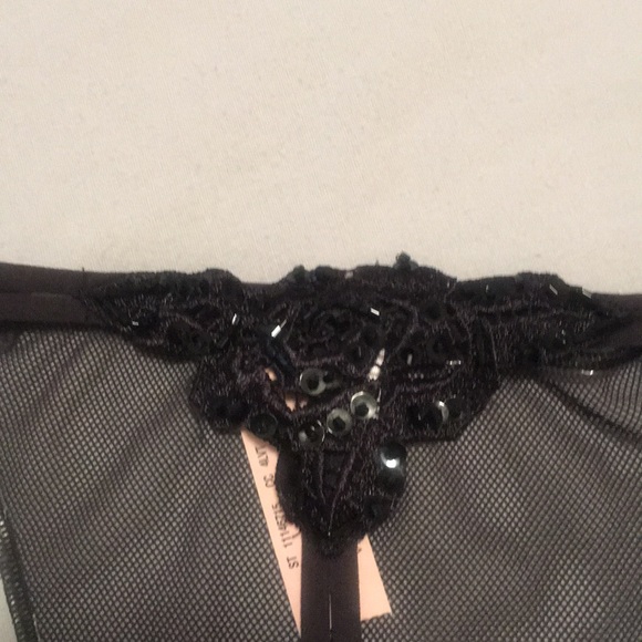 Victoria’s Secret Black Leopard Corset & G-String - Picture 6 of 7